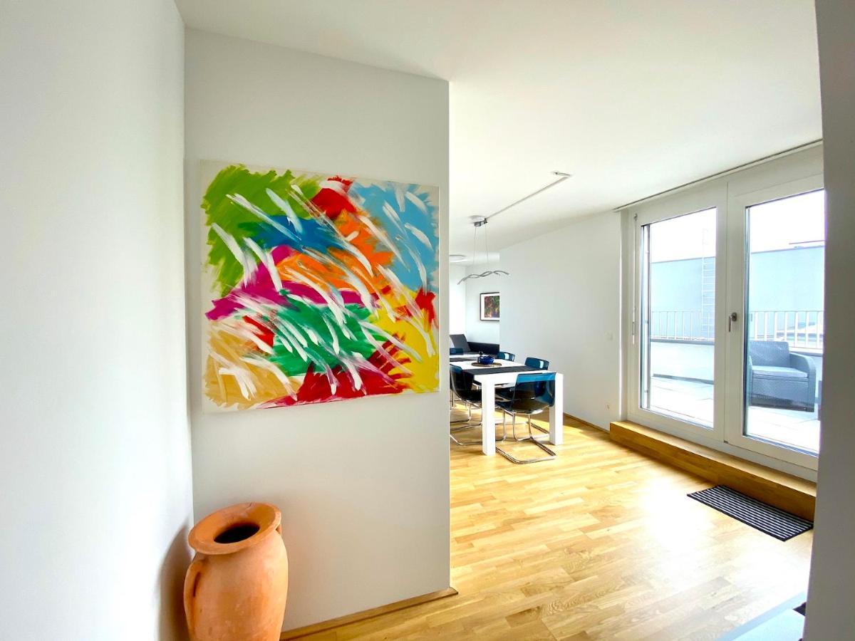 Sonnenwohnen Penthouse Direkt Bei U-bahn Und Therme Mit Anbindung Ins Zentrum Appartamento *